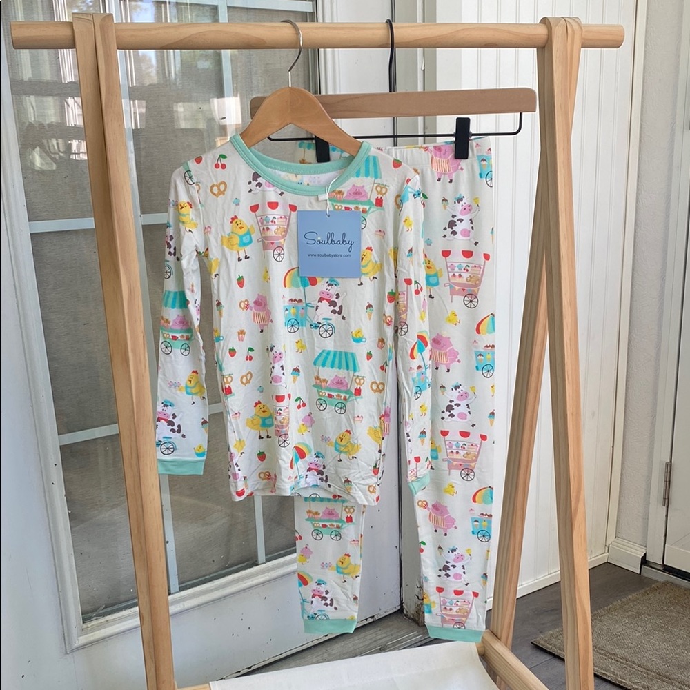 Soulbaby Barnyard Treats Two-Piece Pajama Set